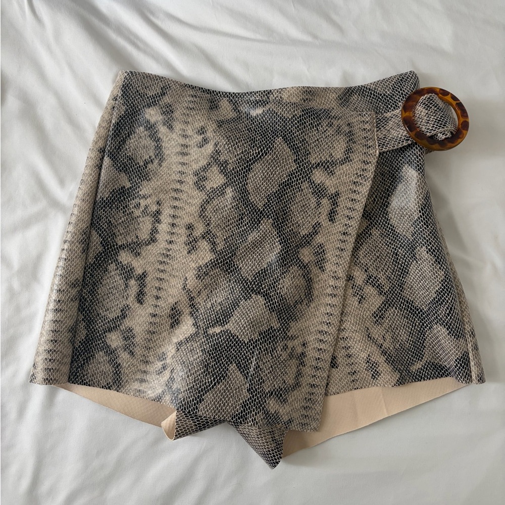 Zara Faux Suede Snakeskin Mini Skort Size XS